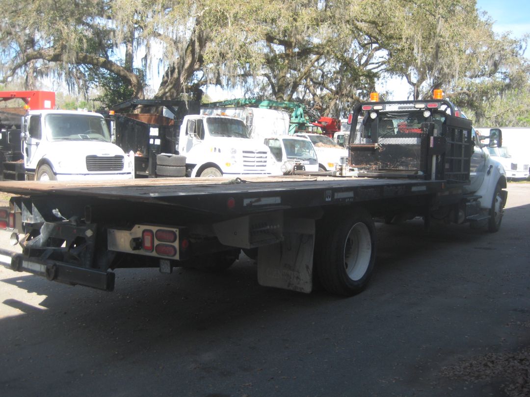 2015 FORD F650 XLT Super Duty - Image 11